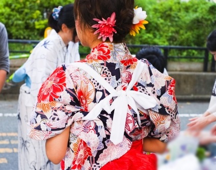 家事や仕事中も袖が邪魔にならない たすき掛けのやり方や代替アイテム Kimono Note 着物ノート